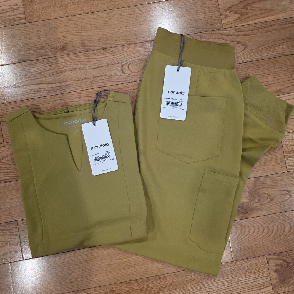 Mandala Women's Mustard Cargo Pants